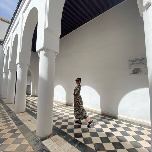 Welcome To My Closet! - Picture 11 of 16